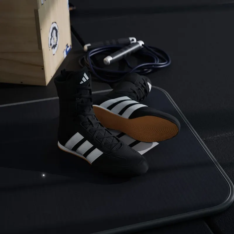 Adidas Box Hog Classic Core Black / Cloud White / Core Black (JQ8538)