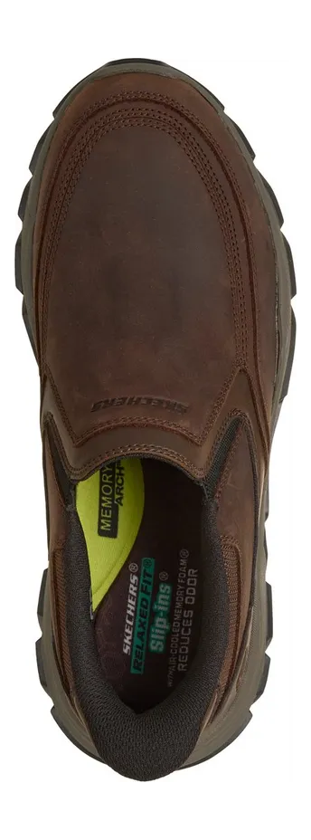 skechers-relaxed-fit 205680_BRN