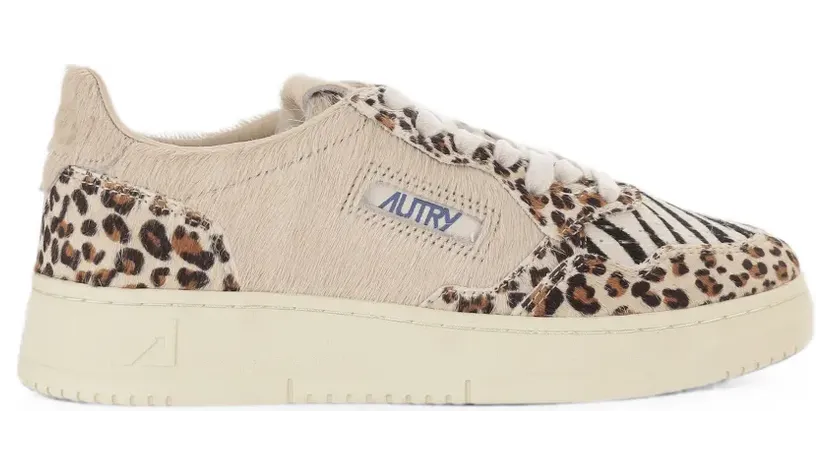 Autry Medalist Low sneakers met luipaardprint – Beige (AULWJA02)