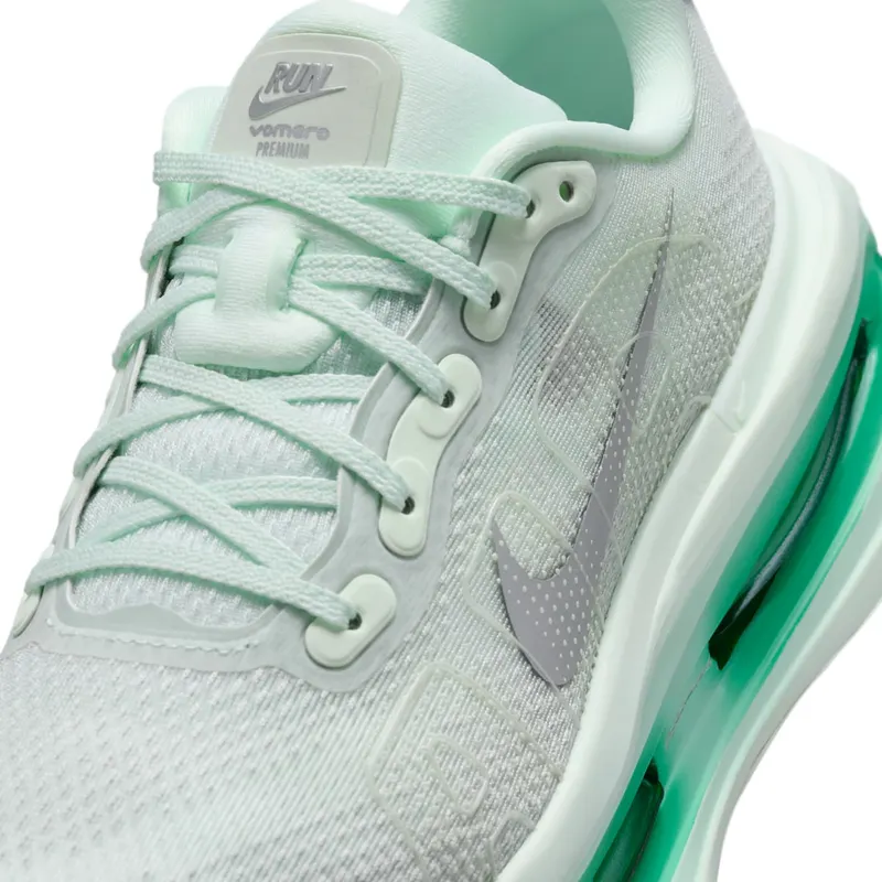 Nike Vomero Premium – “Barely Green / Light Silver / Sea Glass / Metallic Silver” (HM5973-300)
