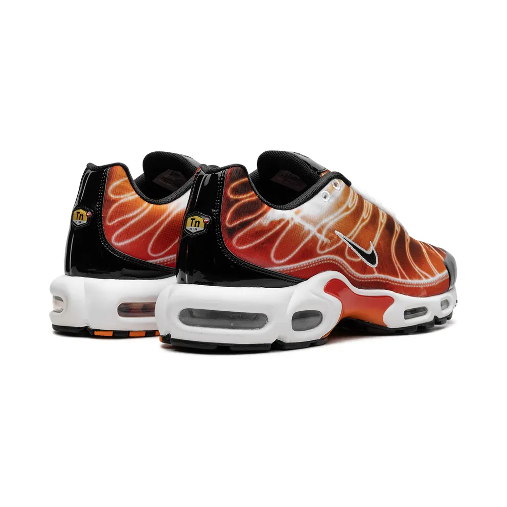 Nike Air Max Plus “Light Photography – Sport Red” (DZ3531-600)
