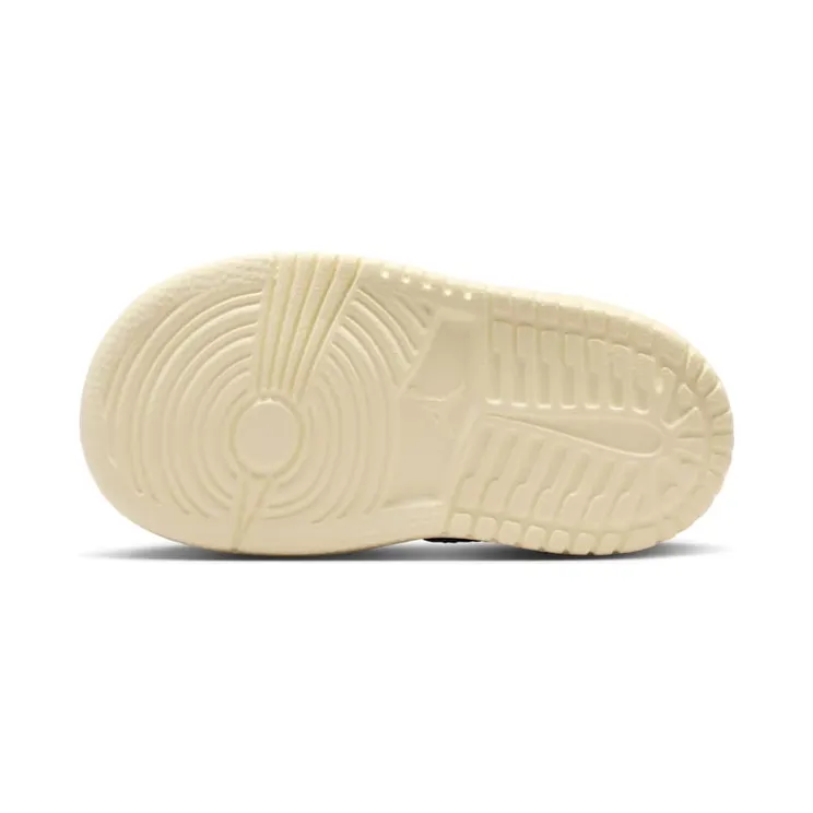air-jordan-1 DR9747-147