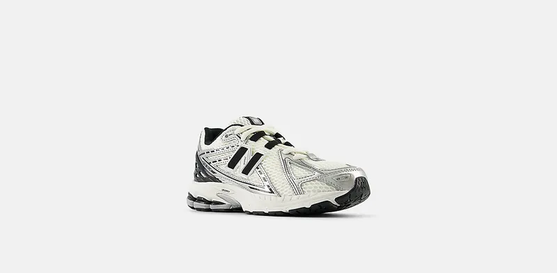 New Balance 1906 GS “Silver Metallic Black” (GC1906ER)