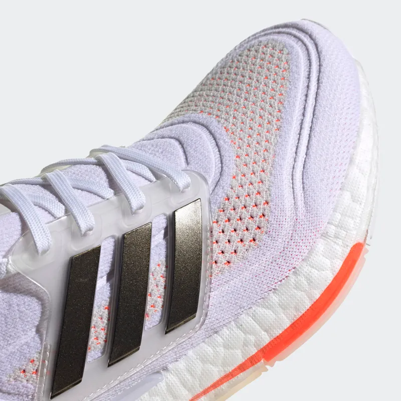 adidas Ultraboost 21 Tokyo Running Cloud White / Core Black / Solar Red (S23840)