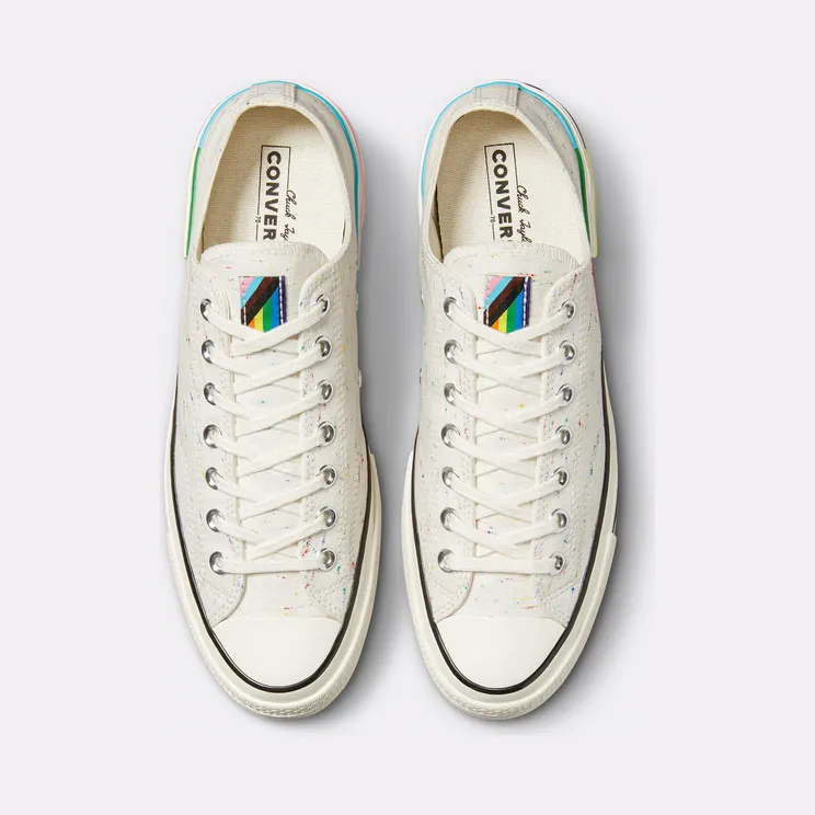 converse-chuck-taylor-all-star A06030C