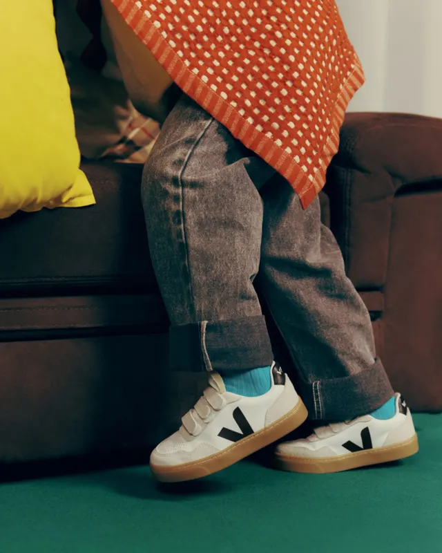 Veja V-90 O. T. Leather White (SX2021006)