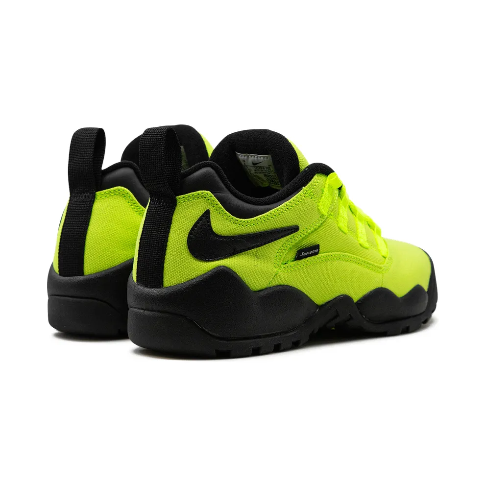 Nike SB Darwin Low “Supreme – Volt” (FQ3000-700)
