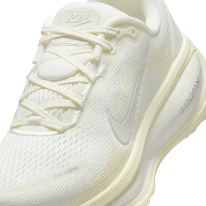 Nike Vomero 18 Sail Coconut Milk (HM6804-110)