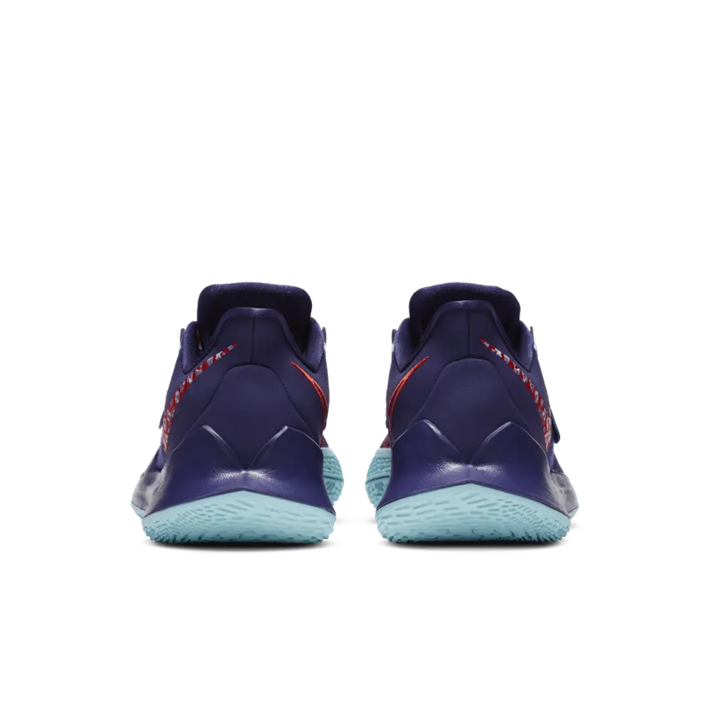 Kyrie Low 3 Basketball Purple (CJ1286-500)