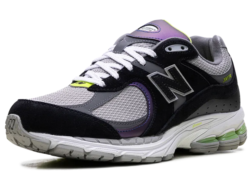 new-balance-2002r M2002RHI