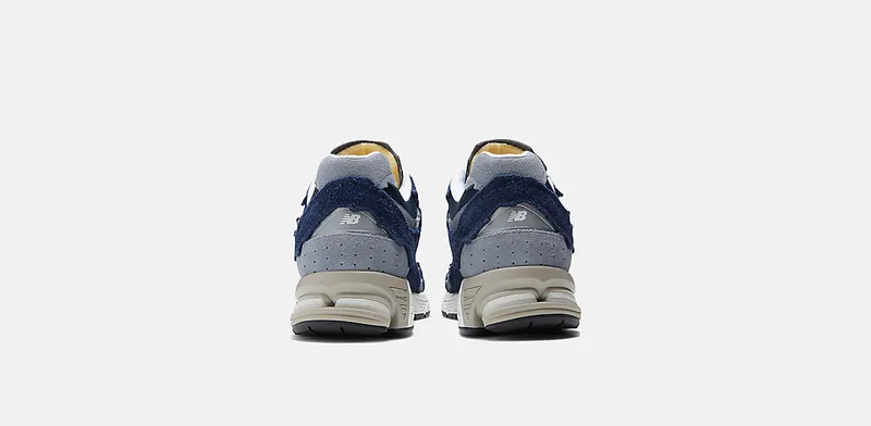New Balance 2002R Protection Pack Navy Grey (M2002RDK)