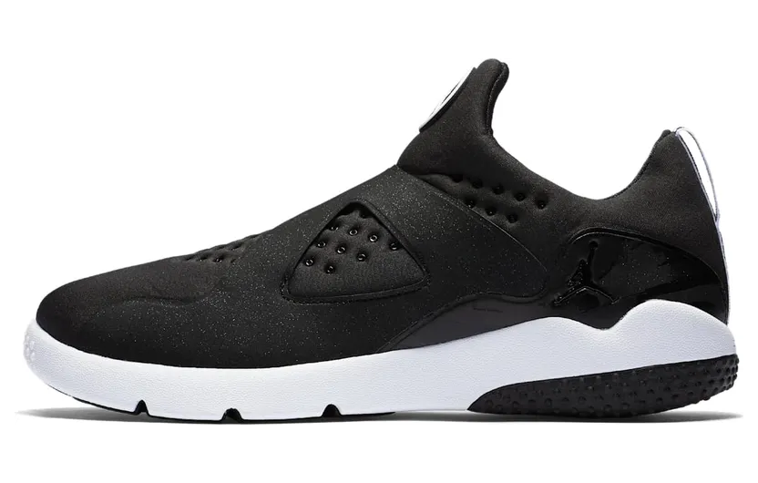 Jordan Trainer Essential Black/Black-White (888122-001)