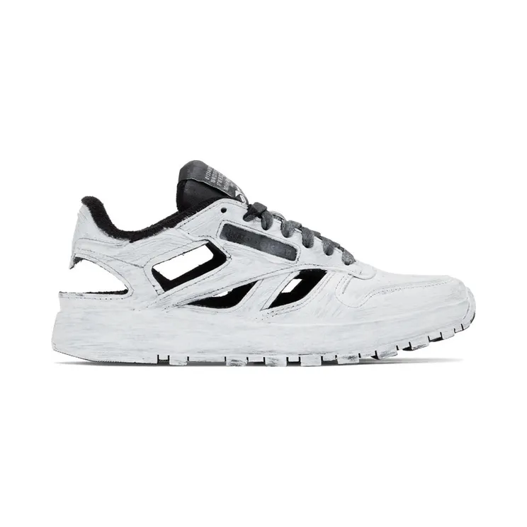 Maison Margiela White Reebok Edition Bianchetto Décoritiqué Tabi Low Sneakers (S57WS0429 P4379)