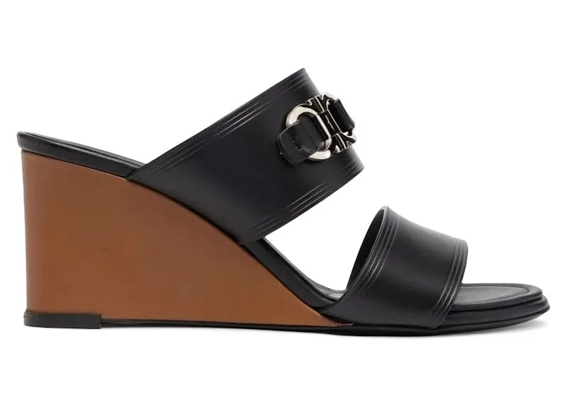 Ferragamo Horsebit-Detail Open Toe Sandals Black (01C933751083)