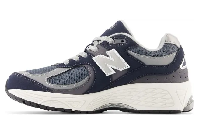 new-balance-2002r GC2002SF
