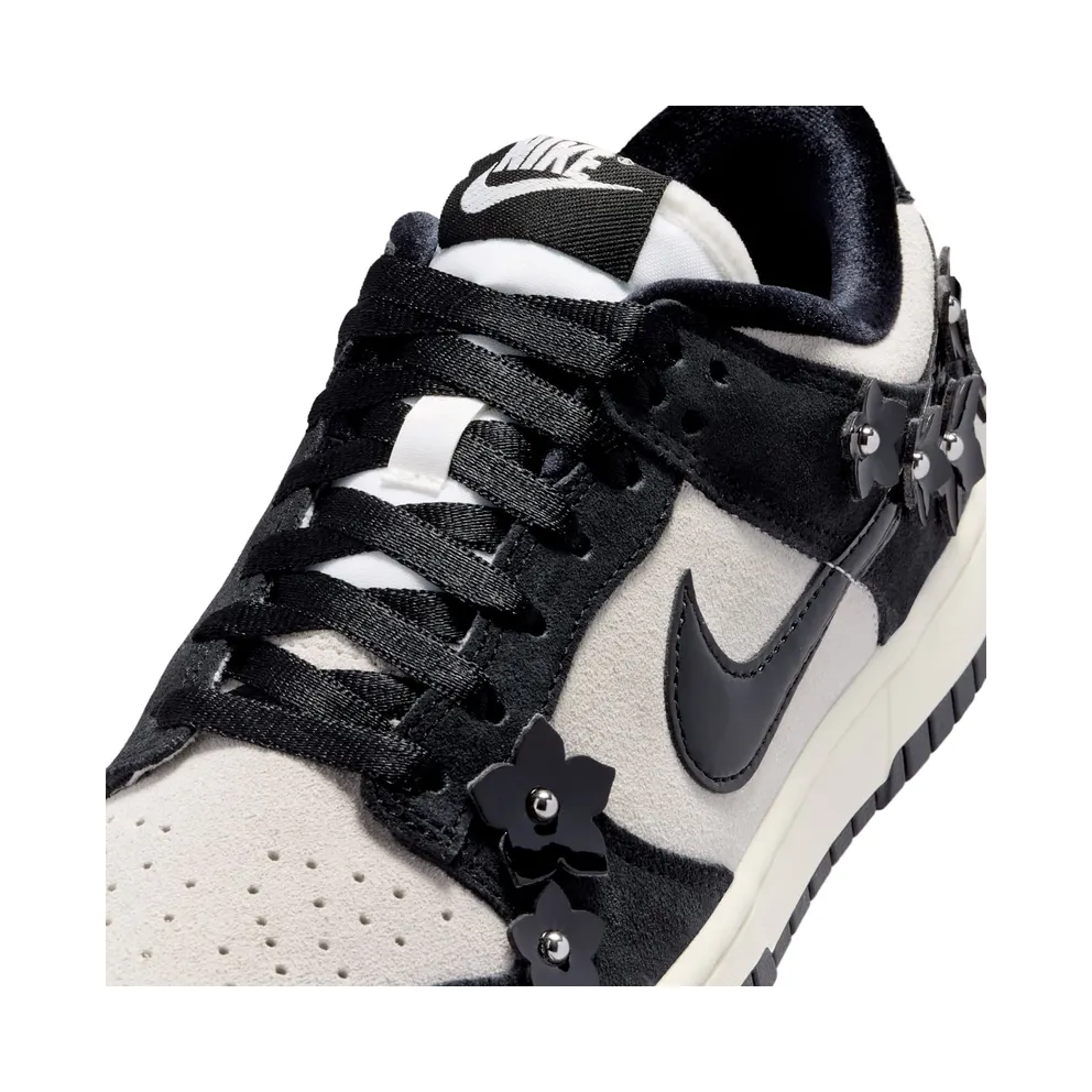 Nike Dunk Low SE Florette Black Sail (IV4726-002)