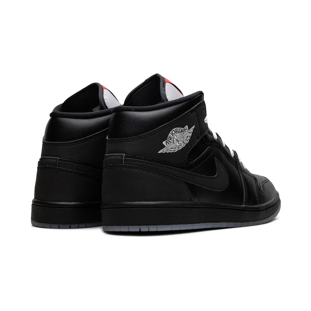Jordan 1 Mid SE “Black Metallic Reimagined” (HV5177-010)