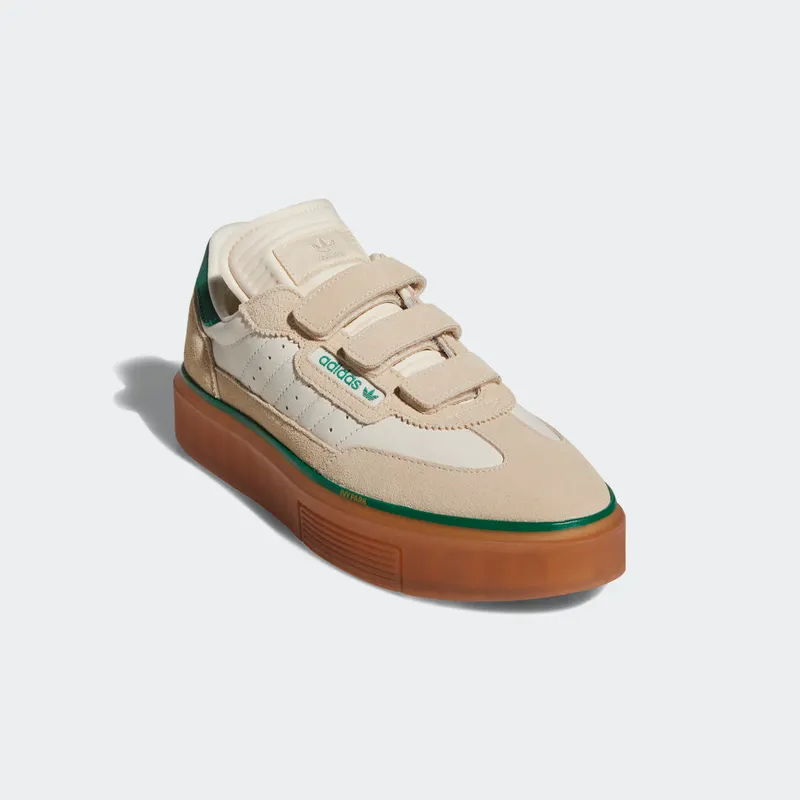 adidas Super Sleek Three-Strap V1 Wonder White / Core White / Gum (GY1777)