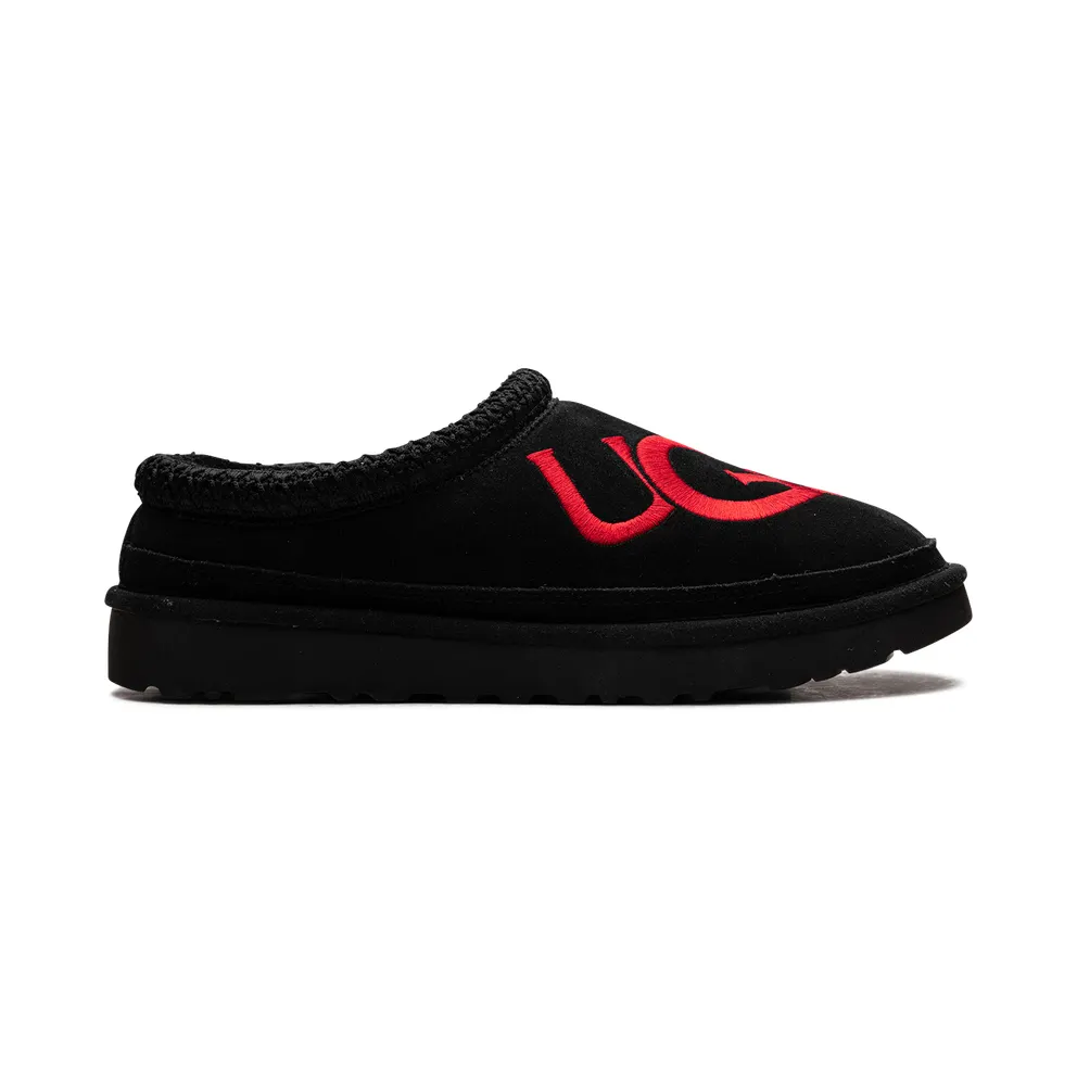 Ugg Tasman Logo Slide “Black / Samba Red” (1112448-BSMR)
