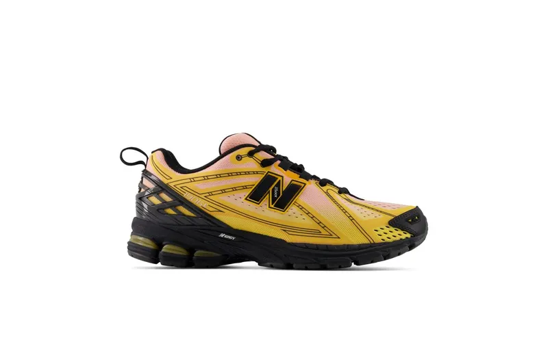 New Balance 1906E “Amber Haze Black” (U1906596)