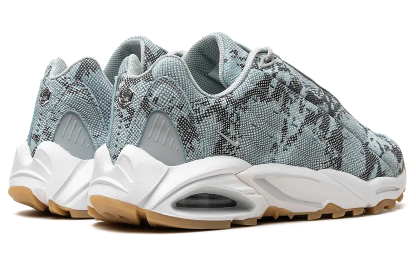 nike-sneaker DR0508-002
