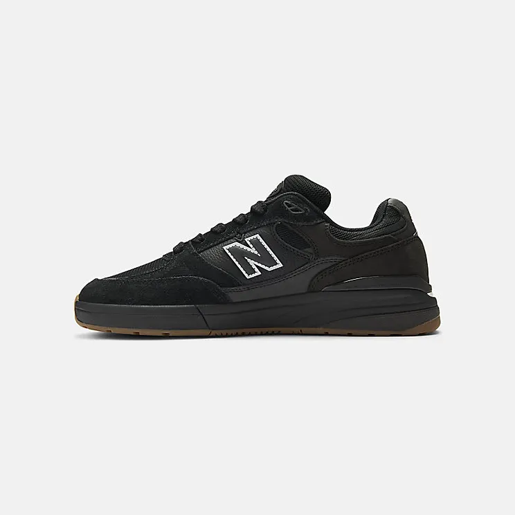 new-balance-numeric NM933NAP