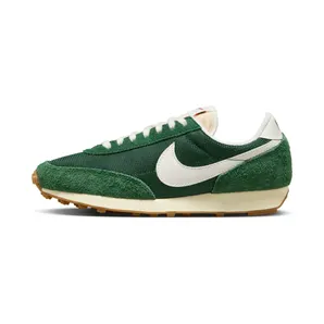 Nike Daybreak Vintage “Fir / Coconut Milk / Gum Medium Brown / Sail” (DX0751-301)