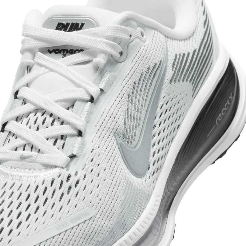 nike-vomero-18 IO9501-100