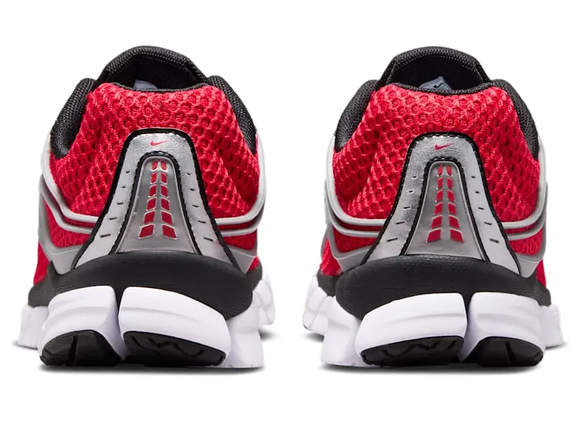 Nike Zoom Skylon 11 “University Red” (IU1869-600): Y2K-runner die je zo aantrekt (6)