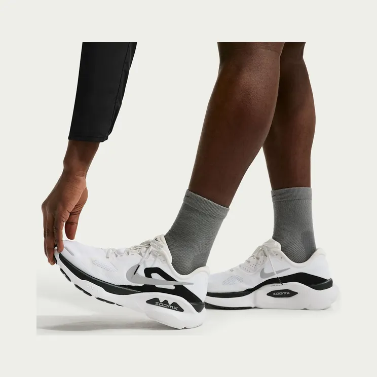 nike-structure II7192-100