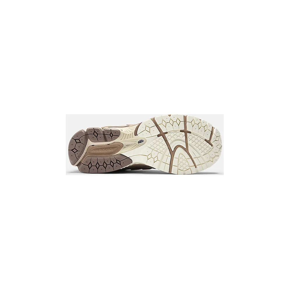 New Balance 1906R “Earth Shadow / Flat Taupe” (U1906REN)