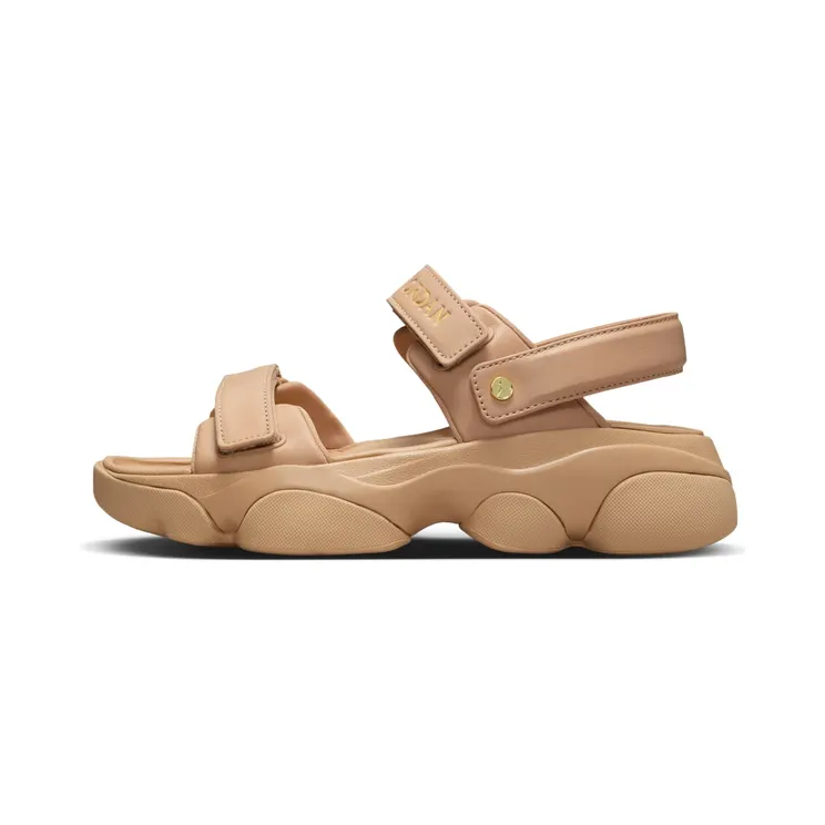 Jordan Deja “Legend Medium Brown / Metallic Gold” (FN5036-200)