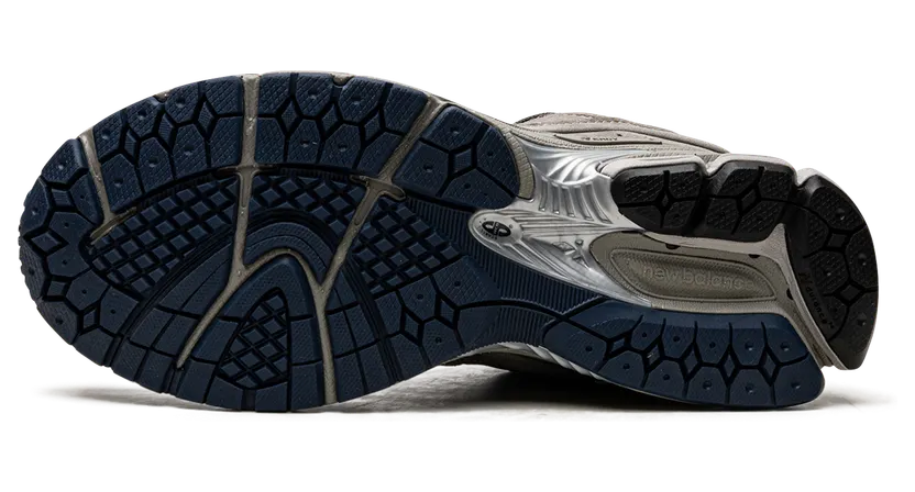 new-balance-2002 ML2002RA