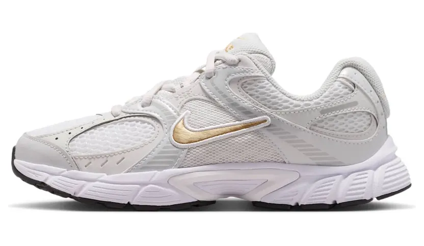 nike-v5-rnr HQ6411-104