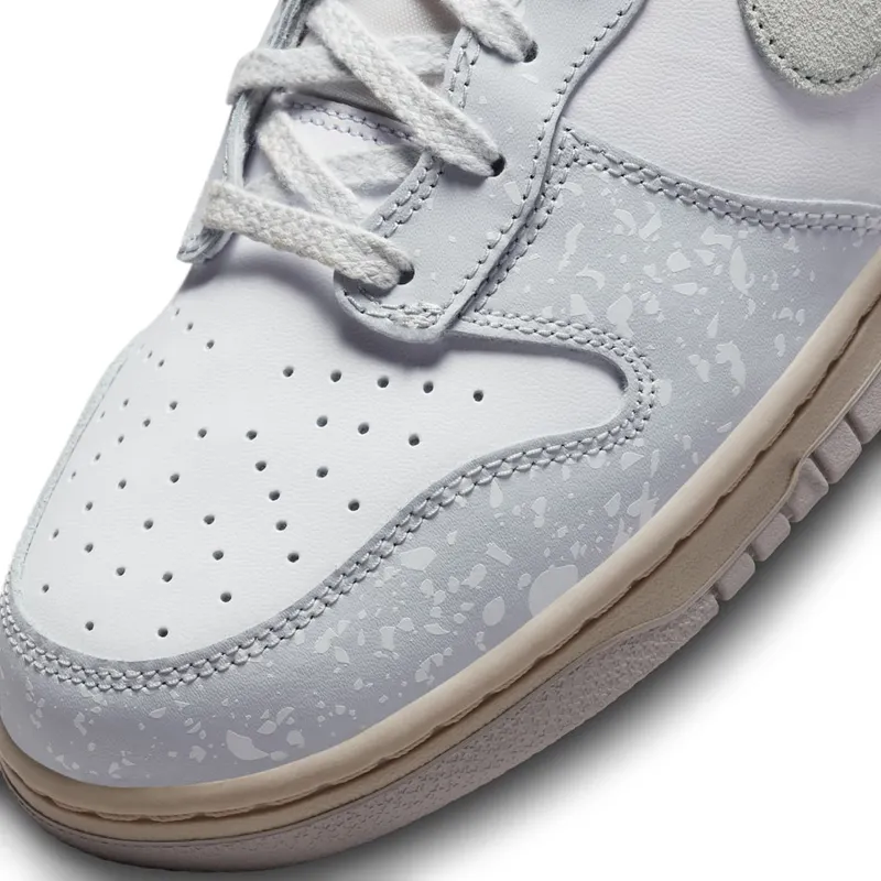 Nike Dunk High Spray Paint White Pure Platinum (FD9759-100)