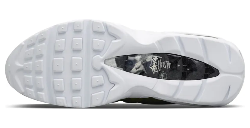 nike-air-max 834668-001