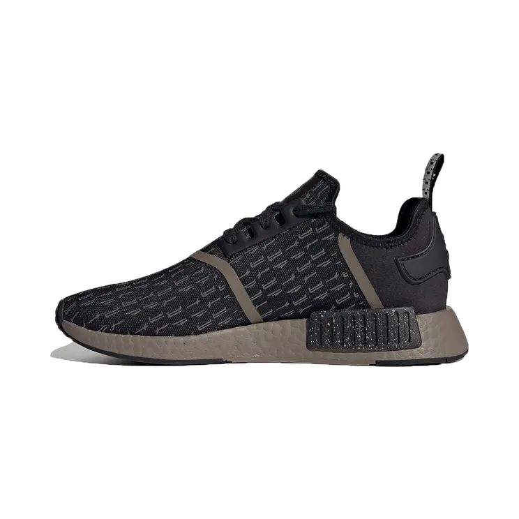 Adidas Star Wars x NMD_R1 ‘Mandolarian’ Core Black/Simple Brown/Silver Metallic (GZ2737)