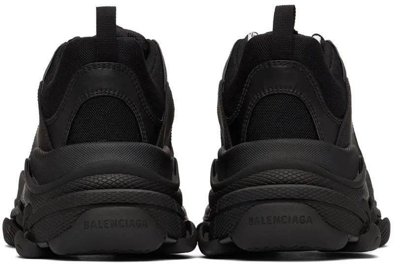 Balenciaga Black & White Triple S Sneaker (534217-W2CA1-1000)
