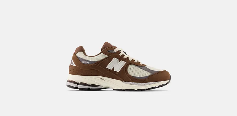 New Balance 2002R “Brown / Beige” (M2002RHS)