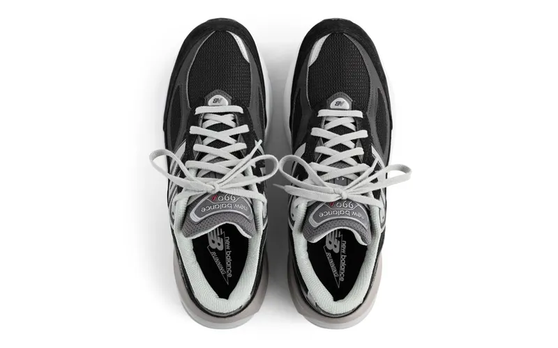 New Balance 990v6 “Black / Silver” (M990BK6)