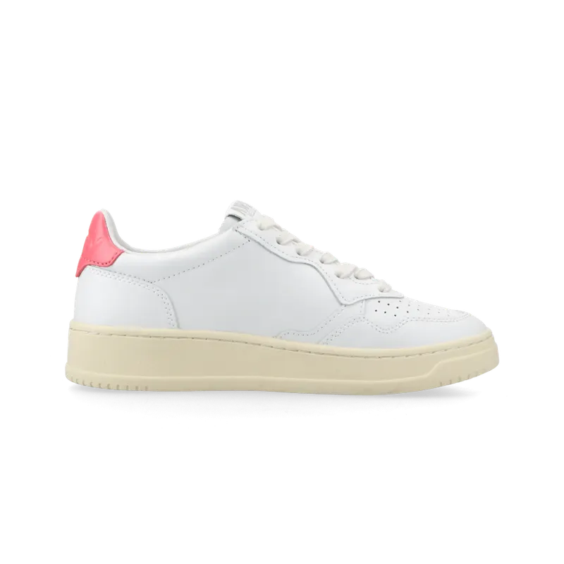 Autry Medalist Low W (White / pink) – AULWLL78