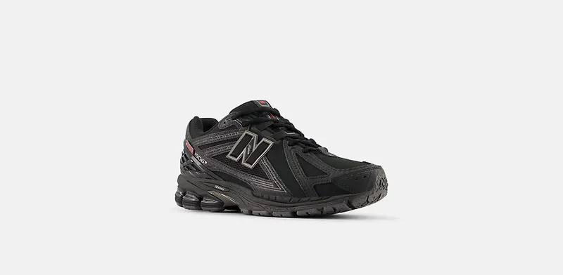 New Balance 1906 “Primaloft Black Silver Metallic” (U1906ROE)