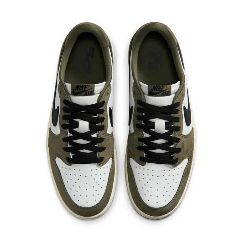 Air Jordan 1 Low “Medium Olive” (HQ6998-200)