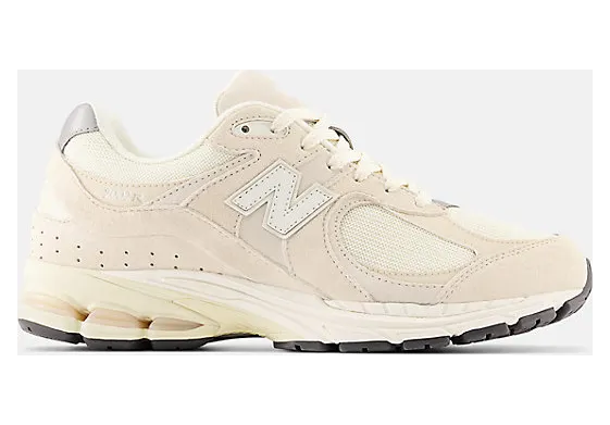 New Balance 2002R “Calm Taupe” (M2002RCC)