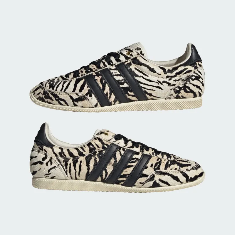 Adidas JAPAN Off White / Core Black / Core Black (KI6544)