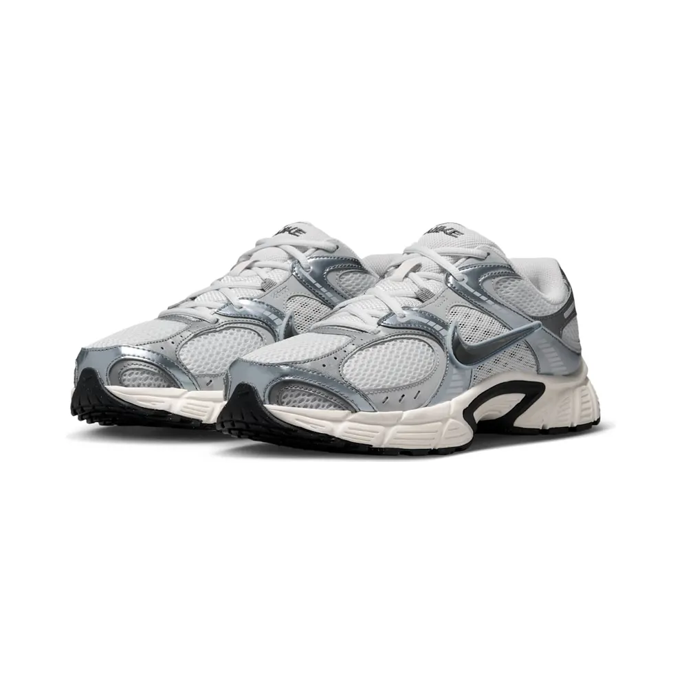 Nike V5 RNR “Photon Dust/Smoke Grey/Light Smoke” (HJ5228-014)