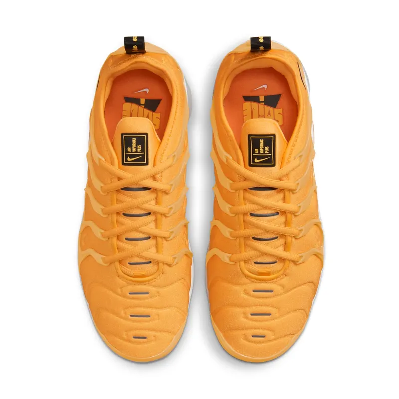 Nike Air VaporMax Plus Go The Extra Smile (W) (DO5874-700)