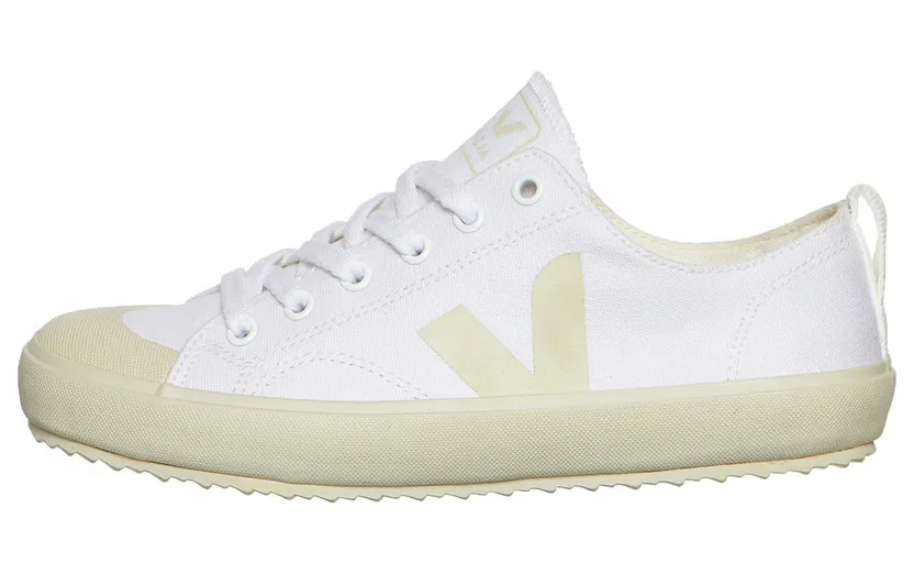 Veja Nova WMN White / Pierre (NAW011401)