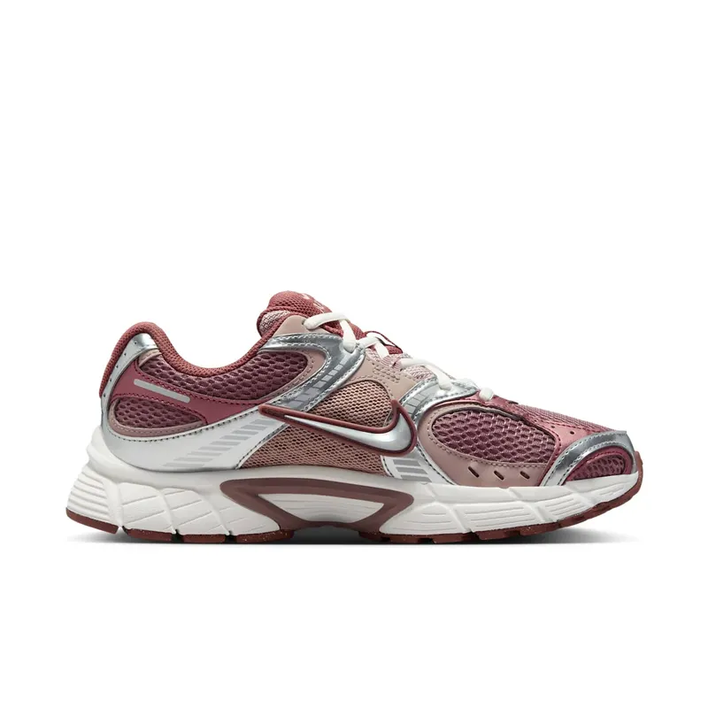 Nike V5 RNR “Smokey Mauve / Red Sepia / Malt / Metallic Silver” (HQ7901-200)