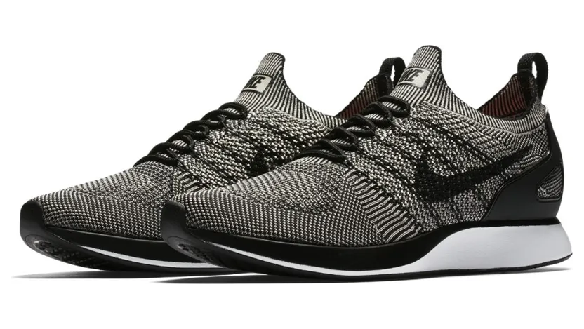 Nike Mariah Flyknit Racer Pale Grey Solar Red